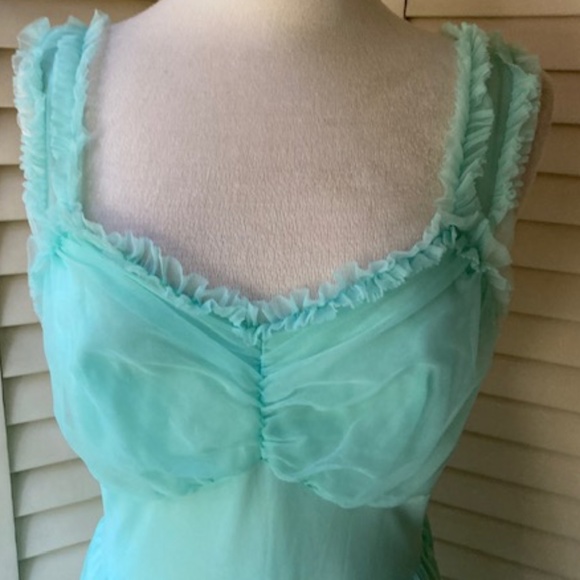 1950's Gotham Turquoise Nylon & Chiffon Nightie - Picture 2 of 13